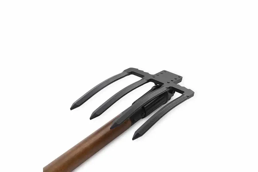Barebones Folding Spading Fork (Pitch Fork) - Image 3
