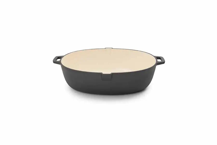 Barebones Enamel lined Cast iron Roaster - Vintage White - Image 3